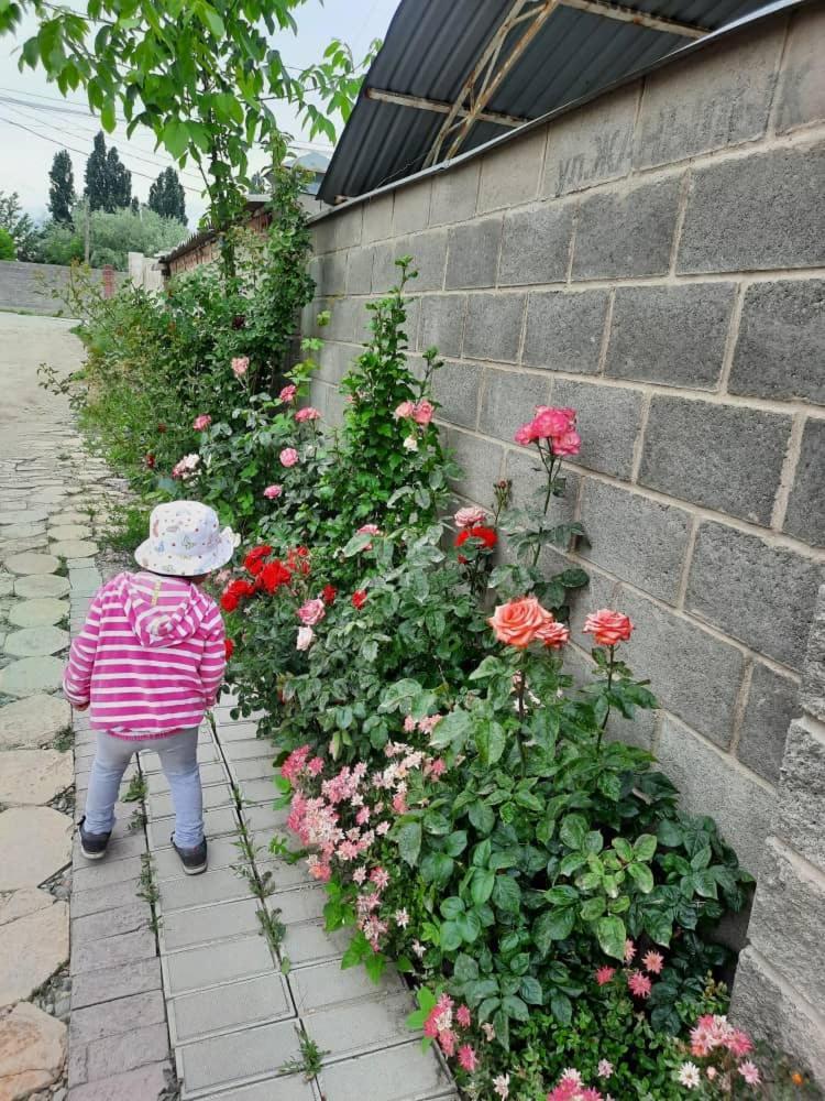 Homestay Jaisel Бішкек Екстер'єр фото